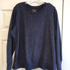 Women’s Tek Gear sweatshirt - super soft & comfy!